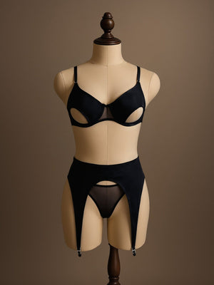 Garter Belt Evelyn
